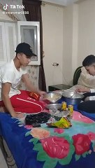 كوميديا دكر بط ضايع بعد صلاة العشاء