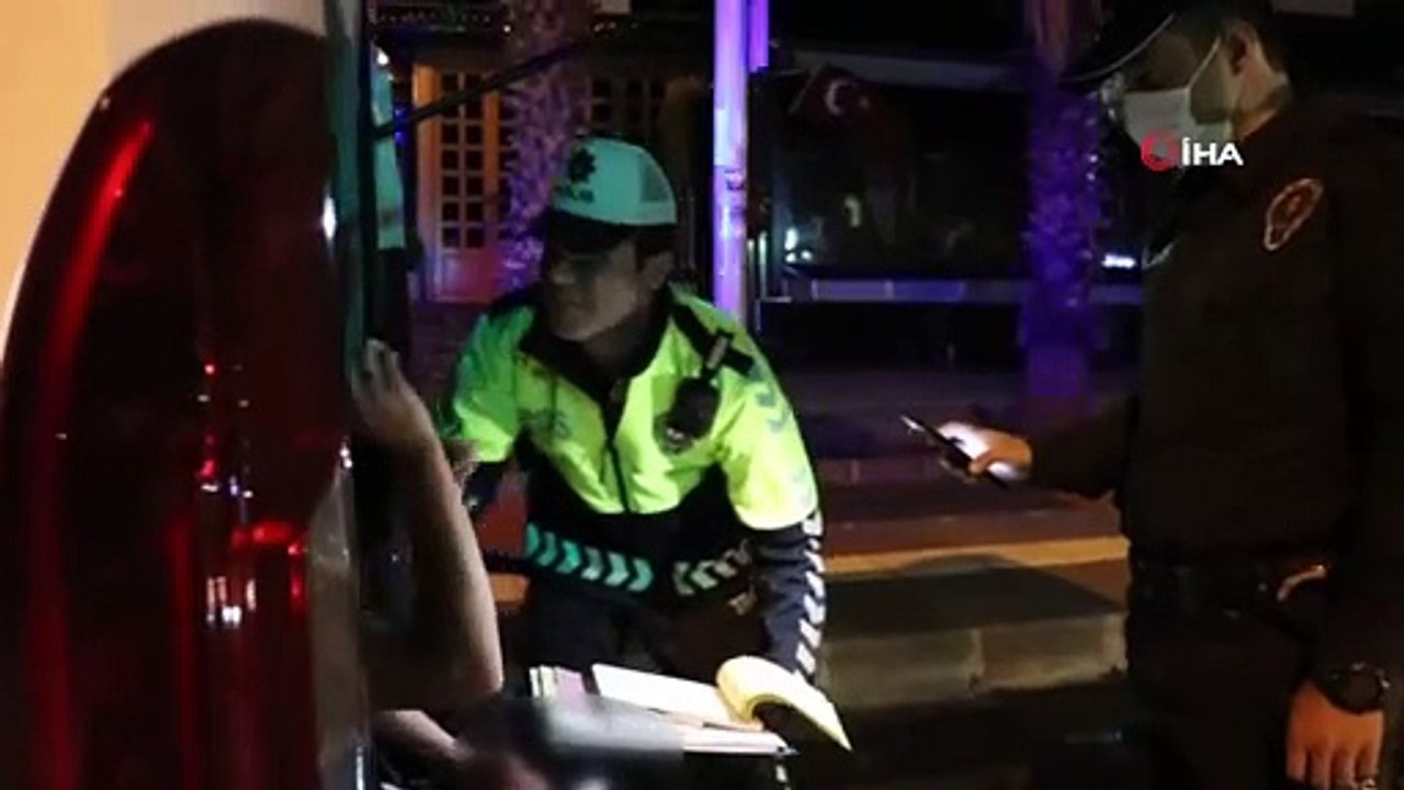 Alkollü araç kullanmaktan 2 yıl ehliyetine el konulan kadından polise şok tepki