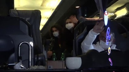 İspanya'dan gelen genç kadının tepki çeken hareketi