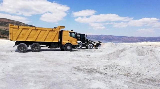 Salda Gölü tartışmaları devam ederken Doğa Koruma ve Milli Parklar Genel Müdürü Yusuf Kandazoğlu görevden alındı