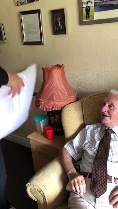 Thistleton Lodge surprise war veteran Ken