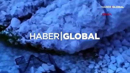 Hızla hareket ederken görüntüledi, büyük heyecan yaşadı! Van Gölü canavarı olabilir mi?