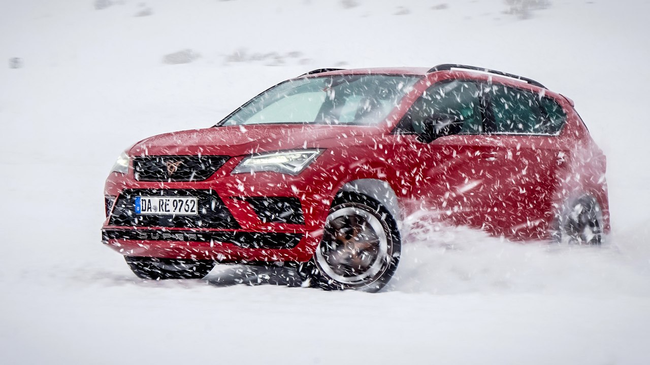 Der 300 ps-starke ateca im schnee | warum die marke cupra so erfolgreich ist