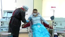 ANKARA Türk Kızılay Genel Müdürü Demir 281 immün plazma hastanelere gönderildi-EK