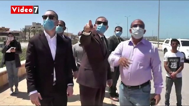 محافظ كفر الشيخ ونائبه يتفقدان غلق شواطئ مدينة بلطيم