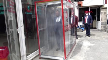 İzmirli iş insanı Kızılay'a dezenfektan tüneli bağışladı