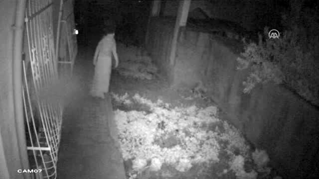 Kadın kılığına girip iki evden hırsızlık yapan şüpheli yakalandı