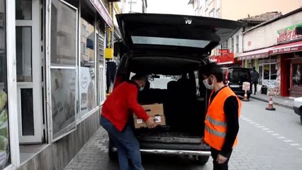 Havza'da temizlik çalışanlarına tatlı ikramı