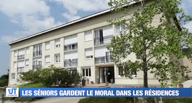 Les séniors gardent le moral dans les résidences