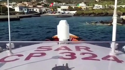 Lampedusa-Linosa - Guardia Costiera trasporta tamponi Covid a Palermo (21.04.20)