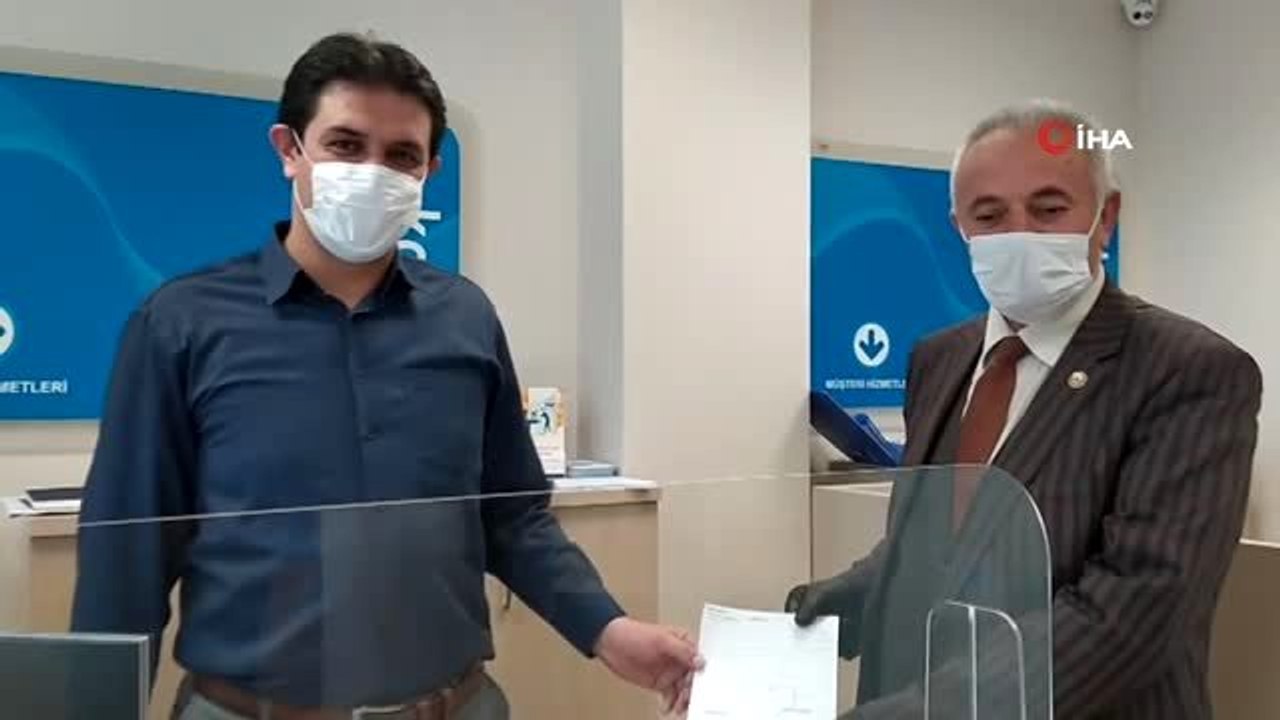 Gürün'de tüm muhtarlar bir aylık maaşlarını bağışladı