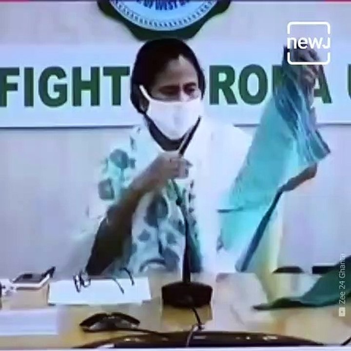Mamata Banarjee Teaches How To Make A Mask using A Saree Or A Towel