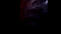 Il filme un orage impressionnant dans le ciel du Queensland (usa)
