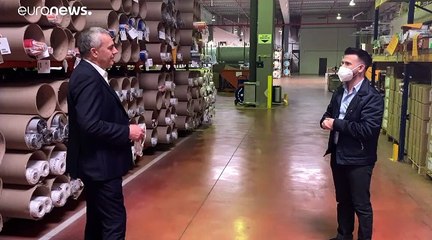 Coronavirus : fabriquer des millions de masques barrières et vite, le défi d'une région française