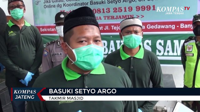 Masjid Bagikan Sembako dan Sediakan ATM Beras Gratis