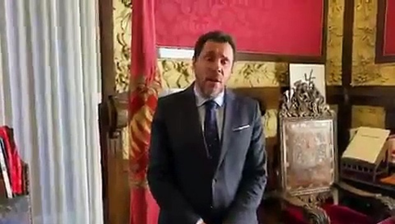 Oscar Puente, alcalde socialista de Valladolid, se comporta como un miserable expedientando a la Policía Municipal por colocar las banderas a media asta