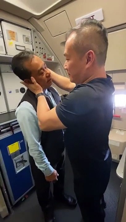 Treatment for super hospitality Royal Brunei airline crew member