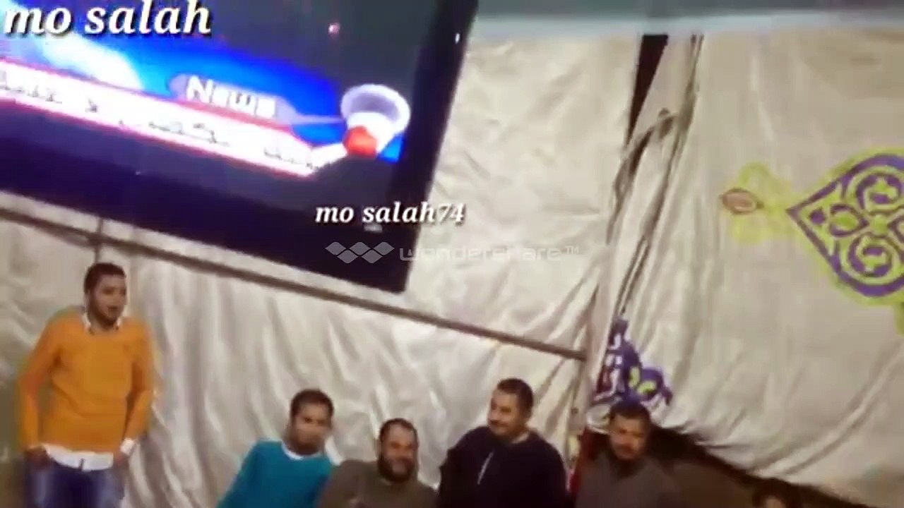 محمد صلاح يلعب بينج ... Salah plays Ping Pong