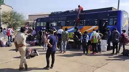 लॉक डाउन के दौरान कोटा से लाए गए छात्र, शिवपुरी नाके पर पहुंचे