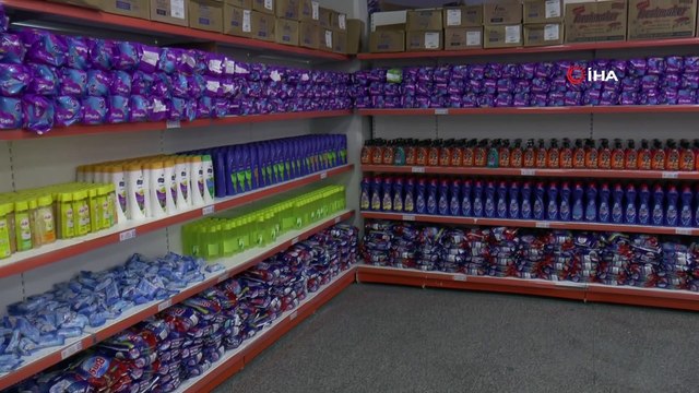 Arnavutköy'de Ramazan dolayısıyla ihtiyaç sahiplerine erzak yardımı