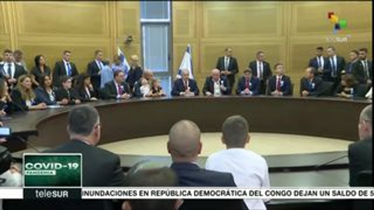 teleSUR Noticias: Trump anuncia suspensión de migrantes a EE.UU.