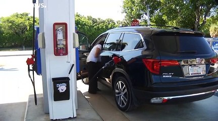 De la crise sanitaire à la crise pétrolière, l'avenir sombre de l'or noir