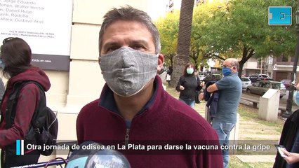 Tremenda cola en Plaza Malvinas por un turno para la vacuna antigripal
