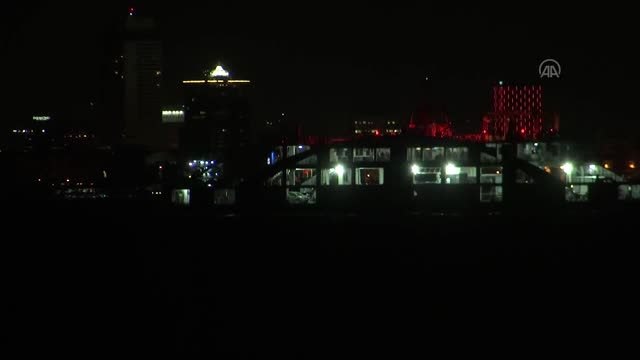 Haluk Levent, arabalı vapurda konser verdi (1) - İZMİR