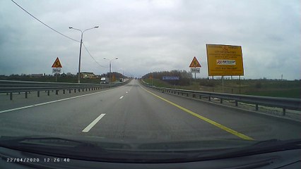 Télécharger la video: Motorcyclists Swipes a Toll