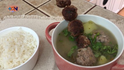 mqn-receta-jhonny-sopa-albondigas-220420
