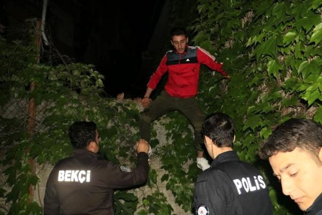 Polisten kaçtı, duvardan atlarken yakalanınca 3 bin 180 lira ceza aldı