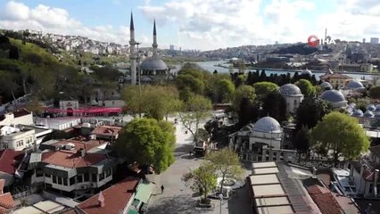 Sokağa çıkma kısıtlamasıyla Eyüpsultan Meydanı boş kaldı