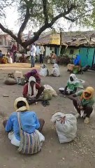 Blisters fall in the feet of workers