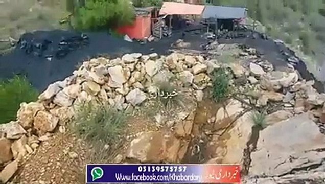 Darra Adam Khel ke Khobsorat Paharon ma Coila ke Zakhair aur Mehnatkash Pakhton Bhai.