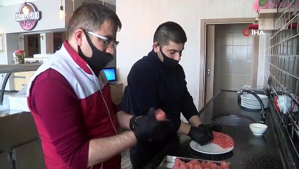 Korona virüs Sivas köftesini de vurdu