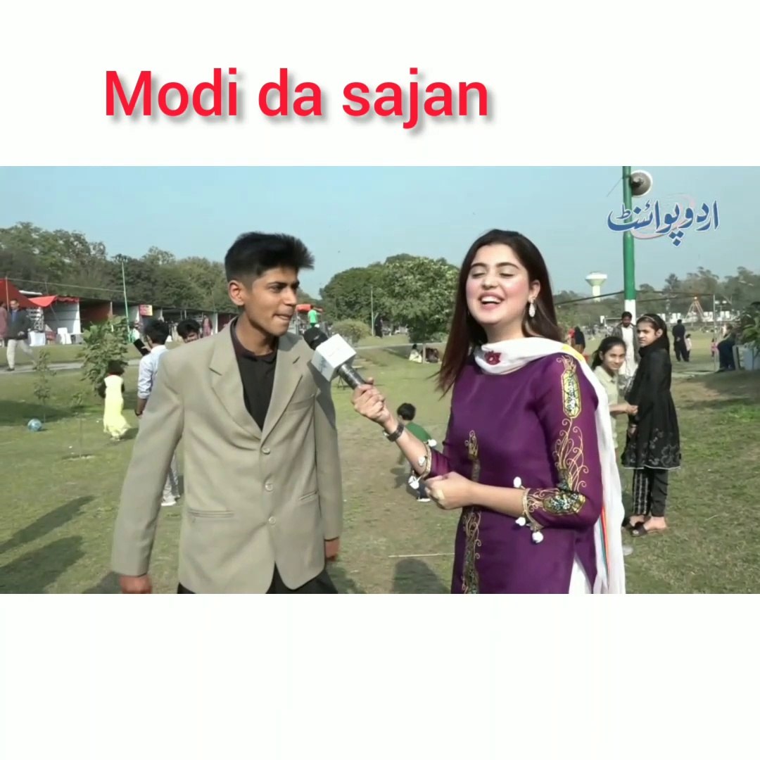 Funny news reporter and intervie news and pakistani news