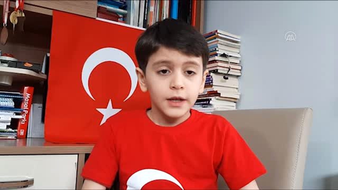 23 Nisan Ulusal Egemenlik ve Çocuk Bayramı coşkusunu "eve sığdırdılar"