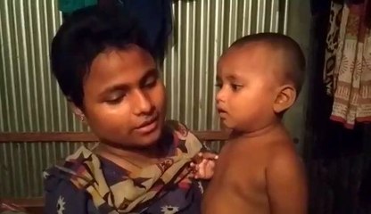 Bangladeş'te bebeğin süt parası için annesi saçlarını kesip sattı