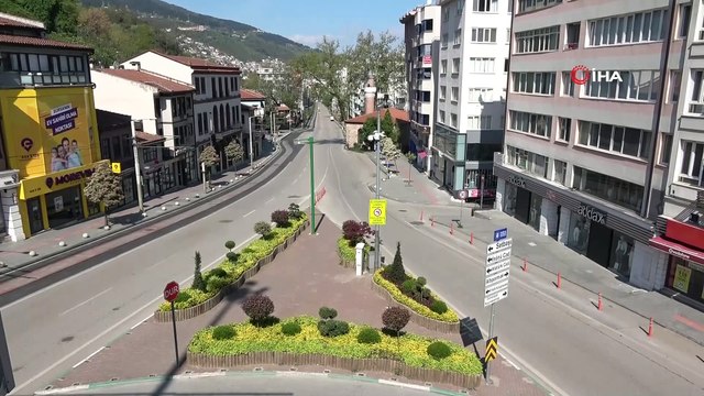Bursa sokakları sessizliğe büründü