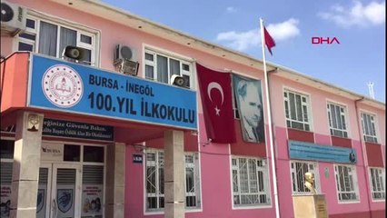 Bursa'da okullardan marşlar yükseldi