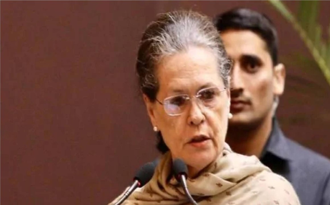 BJP spreading virus of communal hatred, says Sonia
