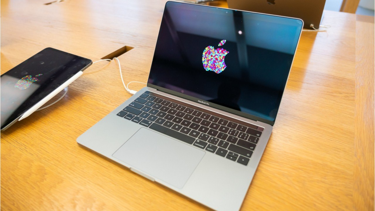 Apple To Use Its Own Chips In Macs In 2021