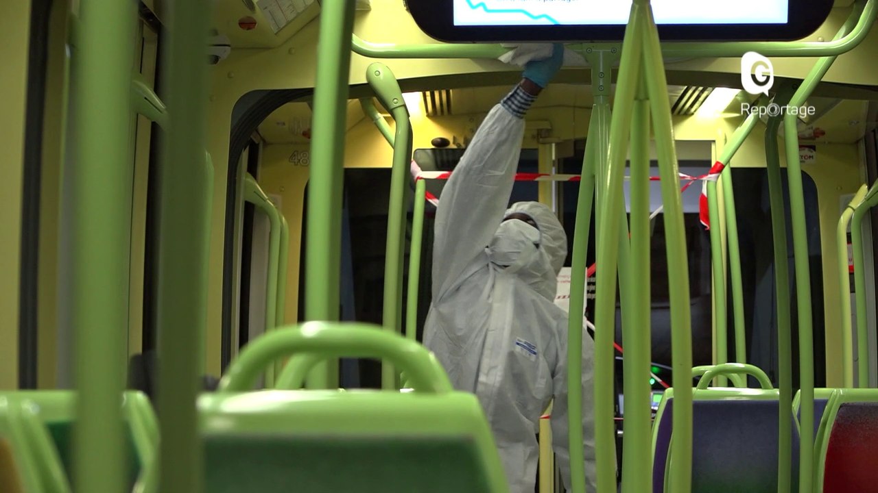 Reportage - La désinfection des transports en commun face au virus
