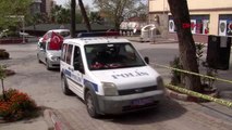 BALIKESİR Minik Ahsen, polisleri eve davet edip, tatlı ve mercimek köftesi ikram etti