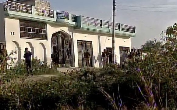 लखनऊ में संदिग्ध आतंकियों और एटीएस के बीच मुठभेड़, कानपुर में भी पकड़ा गया संदिग्ध