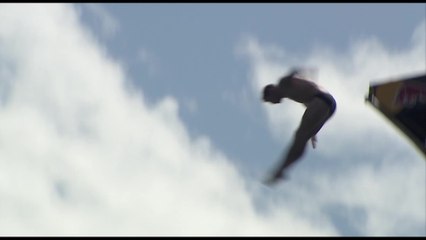 Cliff Diving is dangerous - when pros go wrong