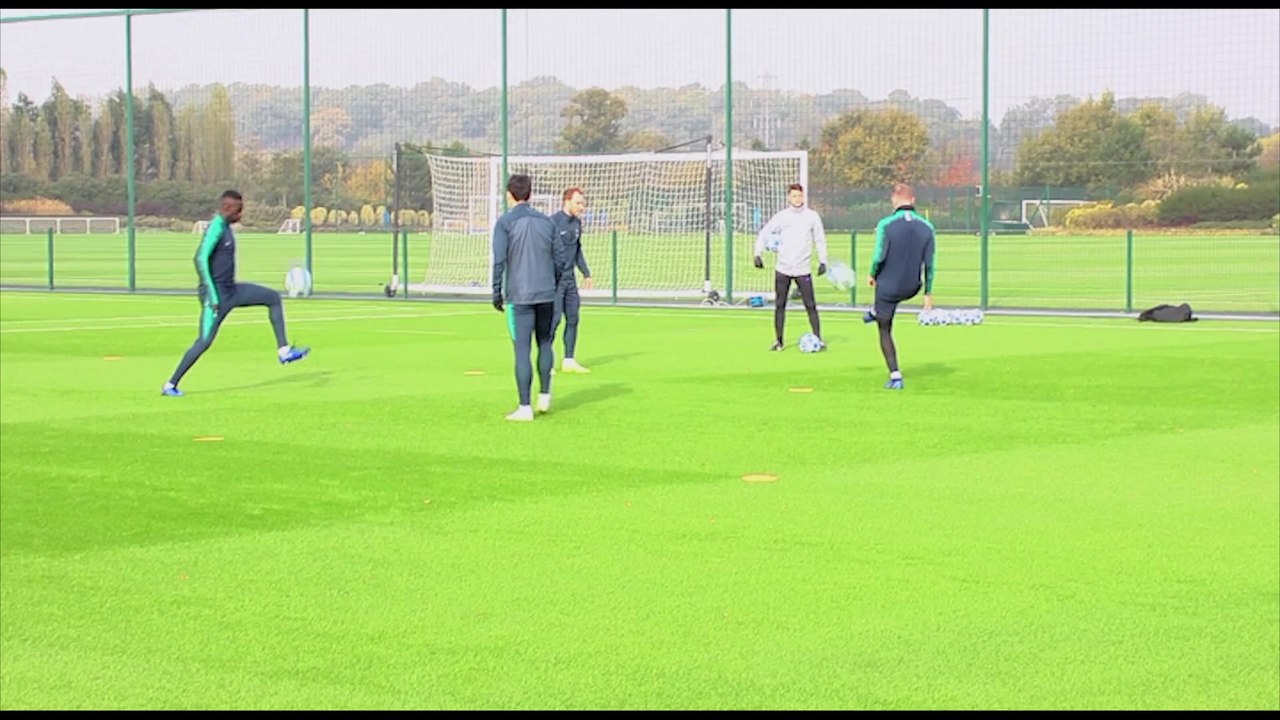 Tottenham training pre PSV