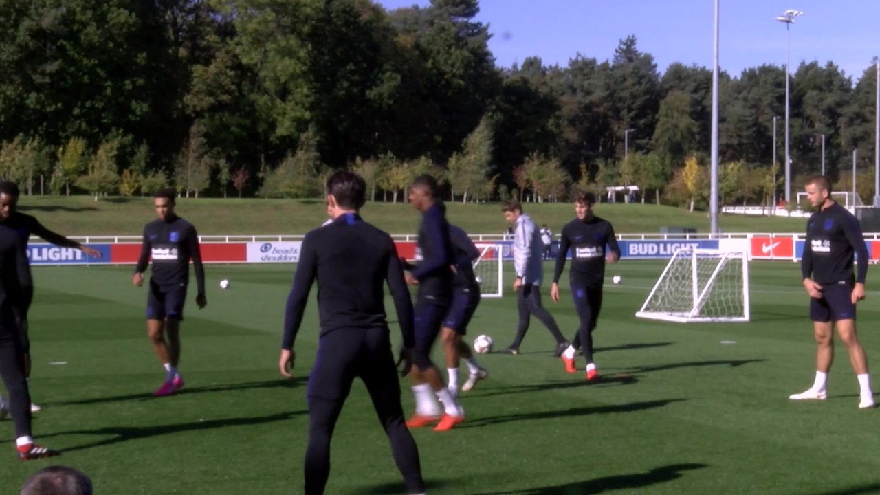 ENGLAND TRAINING