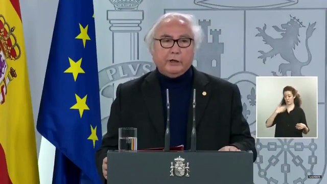 El podemita Manuel Castells reconoce que es el ministro más vago de todo el Gobierno: Las universidades son autónomas y las competencias están transferidas