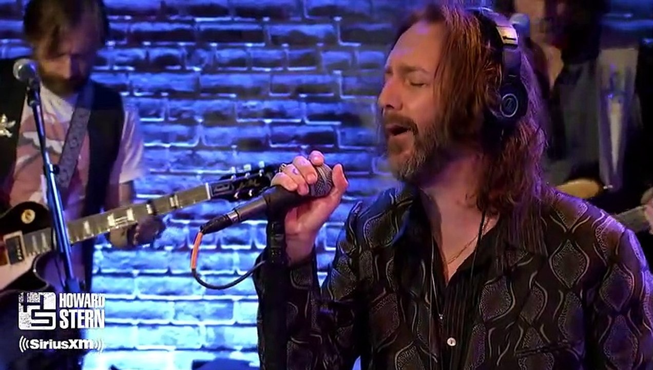 The Black Crowes “She Talks to Angels” on the Howard Stern Show